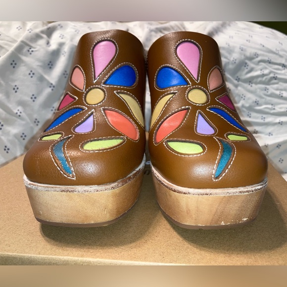 Charlotte Stone excellent condition Ciena clogs size 9 - Picture 2 of 6